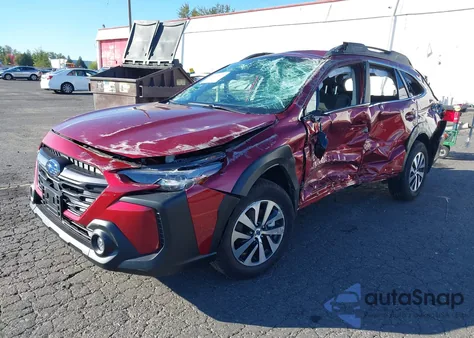 2025 Subaru Outback Premium z USA, uszkodzony, nr VIN 4S4BTADC7S3255641